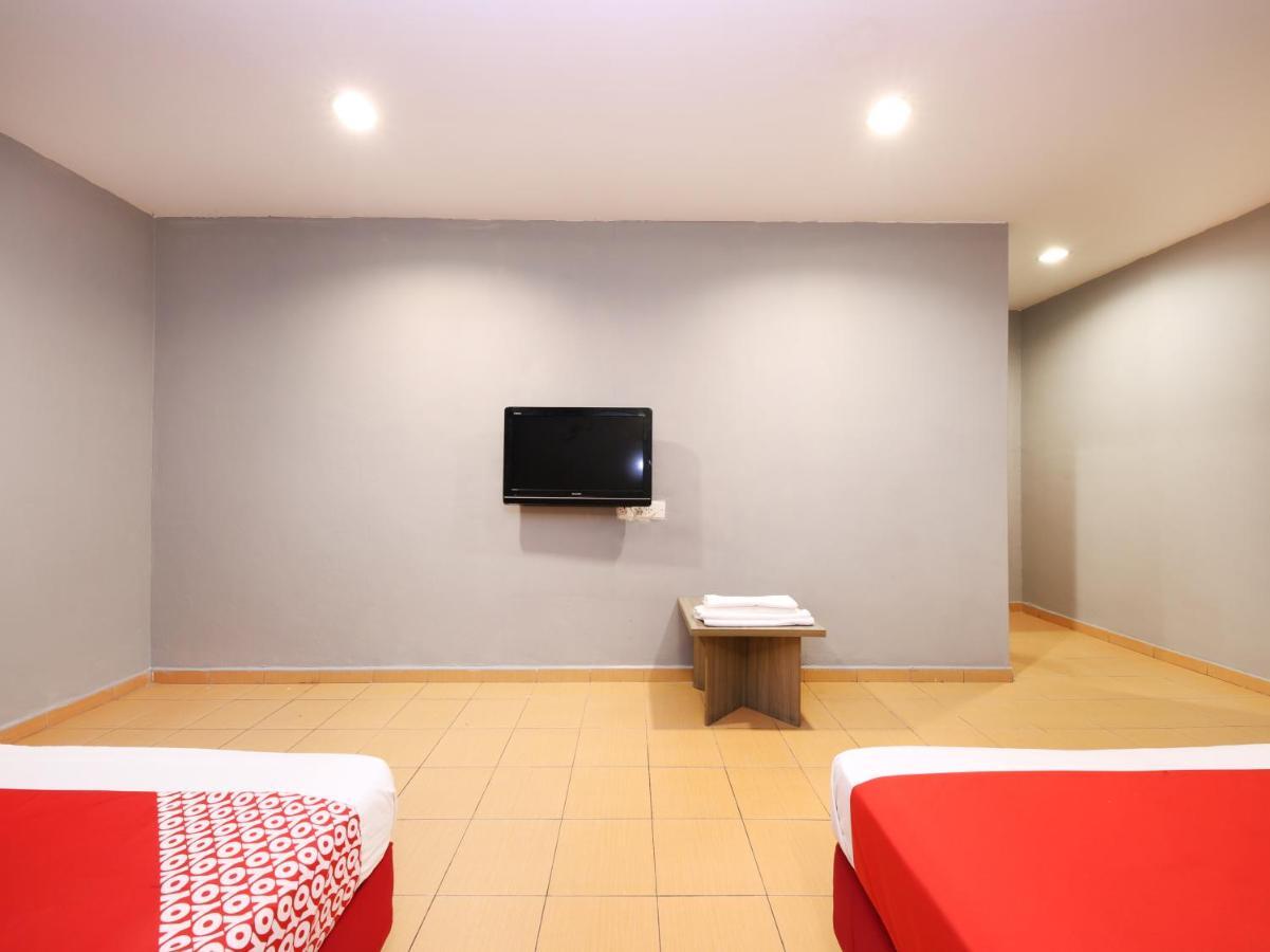 Oyo 89676 Hotel 22 Seremban Extérieur photo